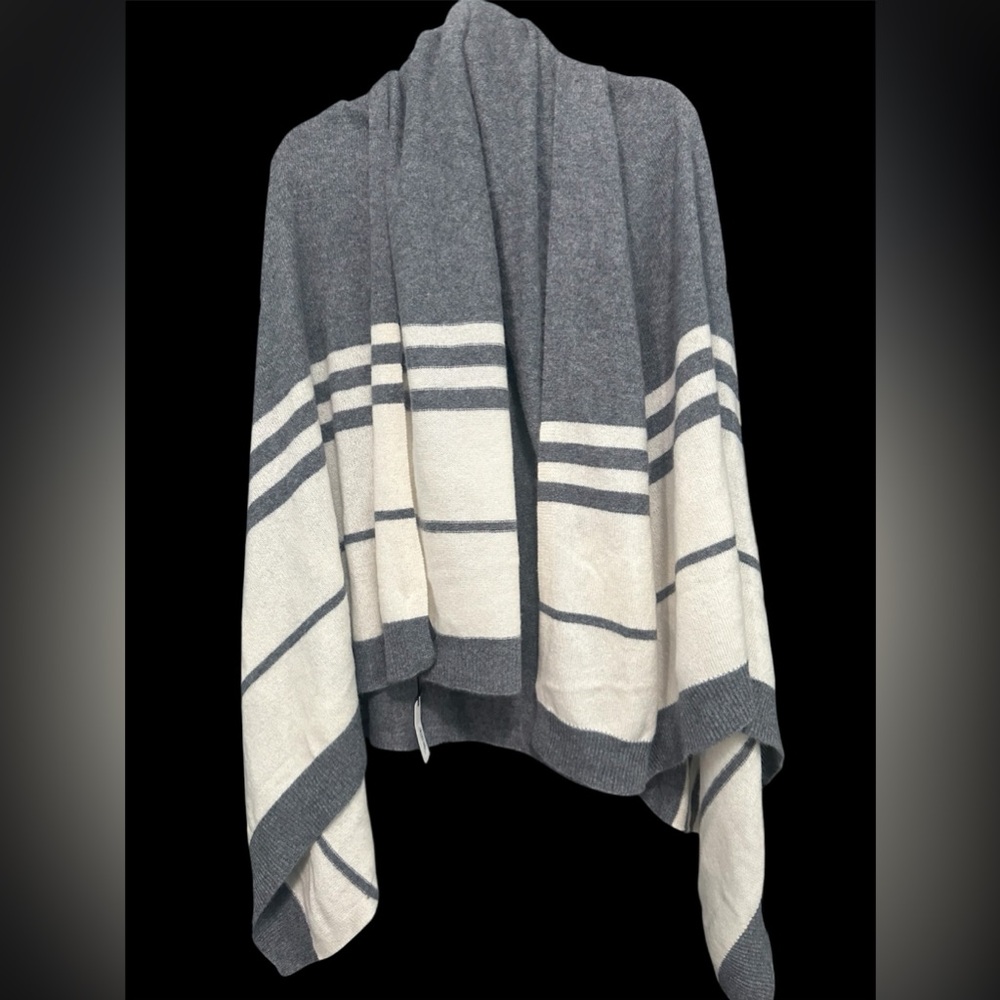 Halogen 100% Cashmere Scarf - Picture 3 of 6